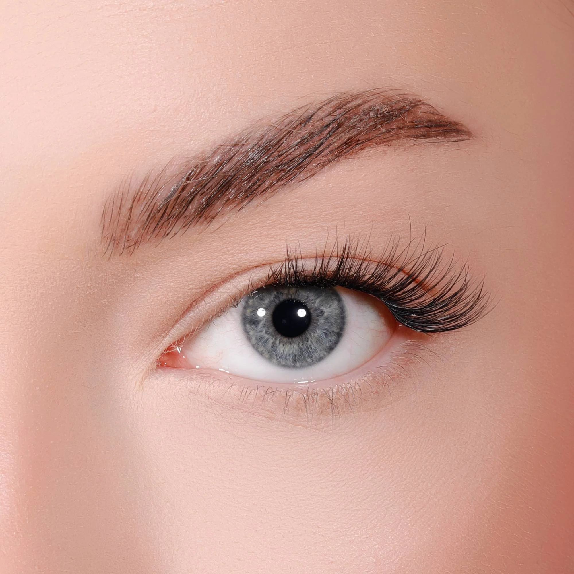 Feathered Flare Pre-Glued Half Lashes - Image 4