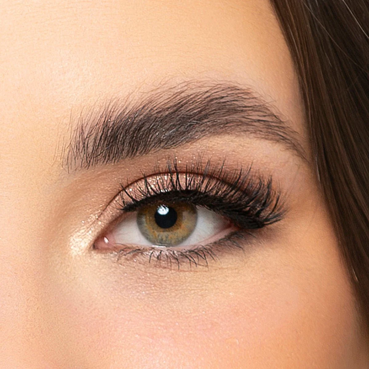 Jeans & a Nice Top Hybrid+ Magnetic Lash Starter Set - Image 3
